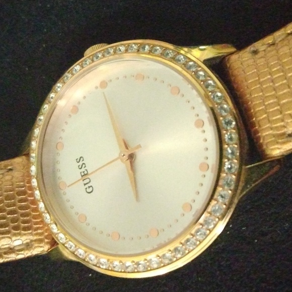 Guess U1079L3 Gold Tone Crystal Accent Bezel Quartz Watch - Picture 2 of 4